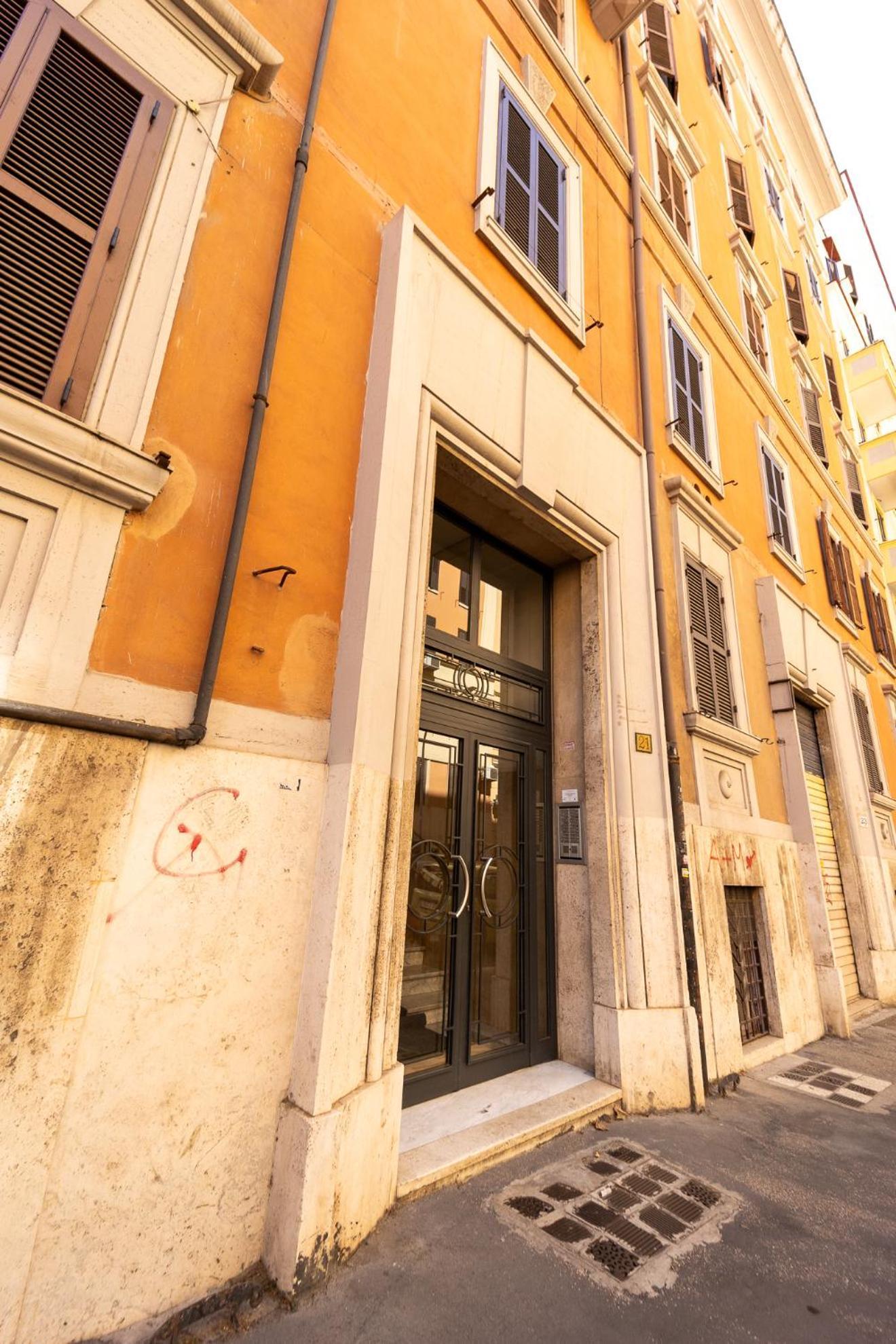 罗马Caruso Regal House公寓 外观 照片